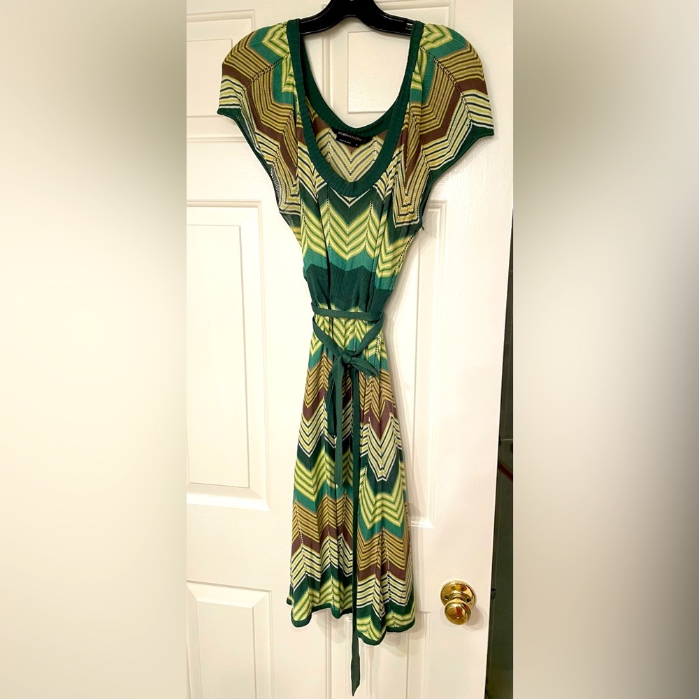 BCBG by Max Azria chevron knit dress (Missoni lookalike) Size M